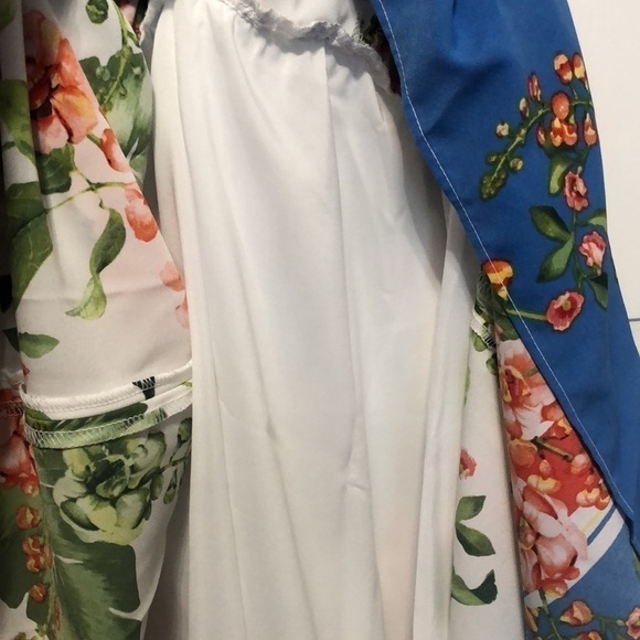 𝅺Tommy Hilfiger Womens Floral V Neck Handkerchief- Hem Dress Size 4 - Picture 10 of 10